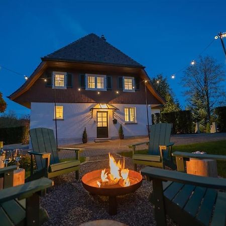 Exklusives Ferienhaus Am Waldrand Mit Whirlpool Und Sauna Villa Schonach im Schwarzwald ภายนอก รูปภาพ