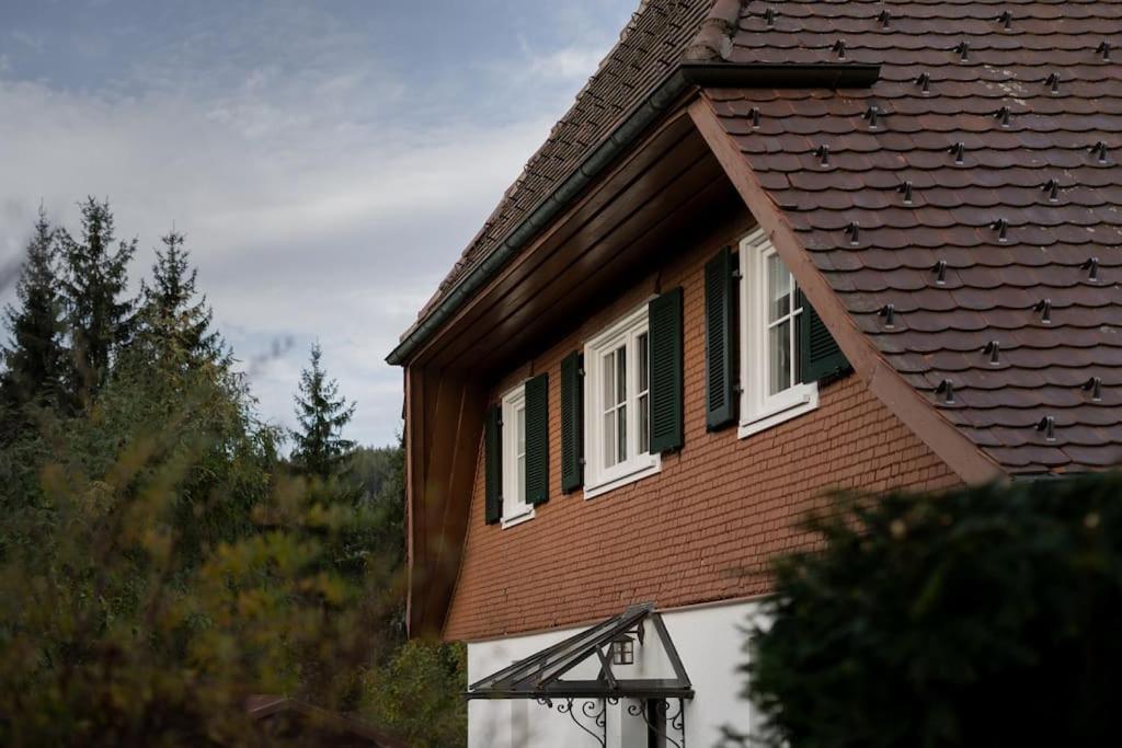 Exklusives Ferienhaus Am Waldrand Mit Whirlpool Und Sauna Villa Schonach im Schwarzwald ภายนอก รูปภาพ